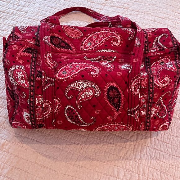 Vera Bradley Mesa Red Paisley Quilted Duffle Bag - Picture 2 of 5